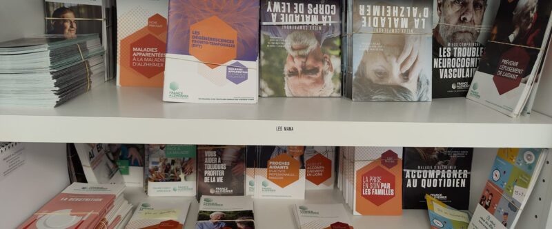 Base documentaire : brochures et dépliants